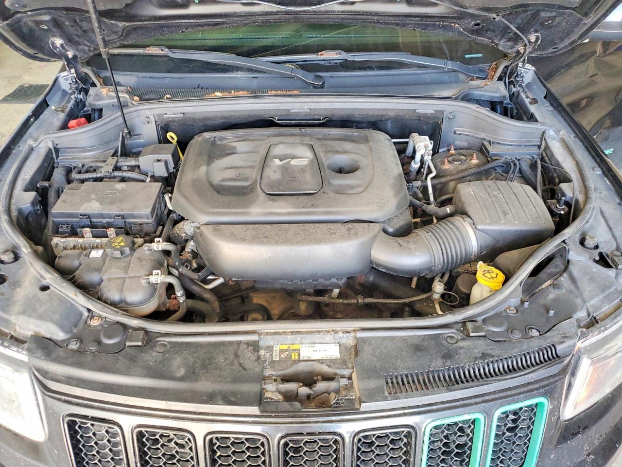 2016 Jeep Grand Cherokee Laredo - zdjęcie 12
