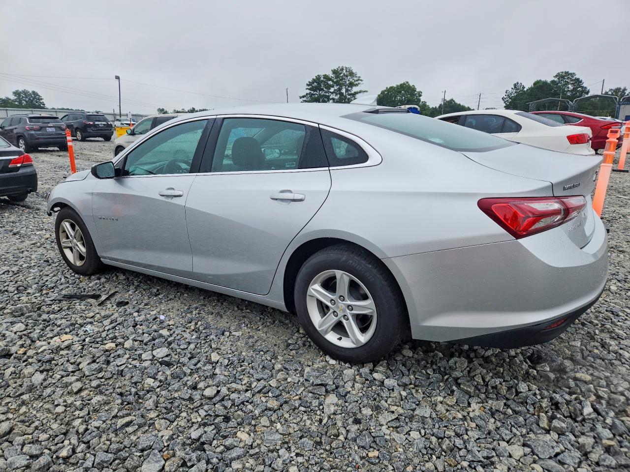 2022 Chevrolet Malibu Lt - zdjęcie 2