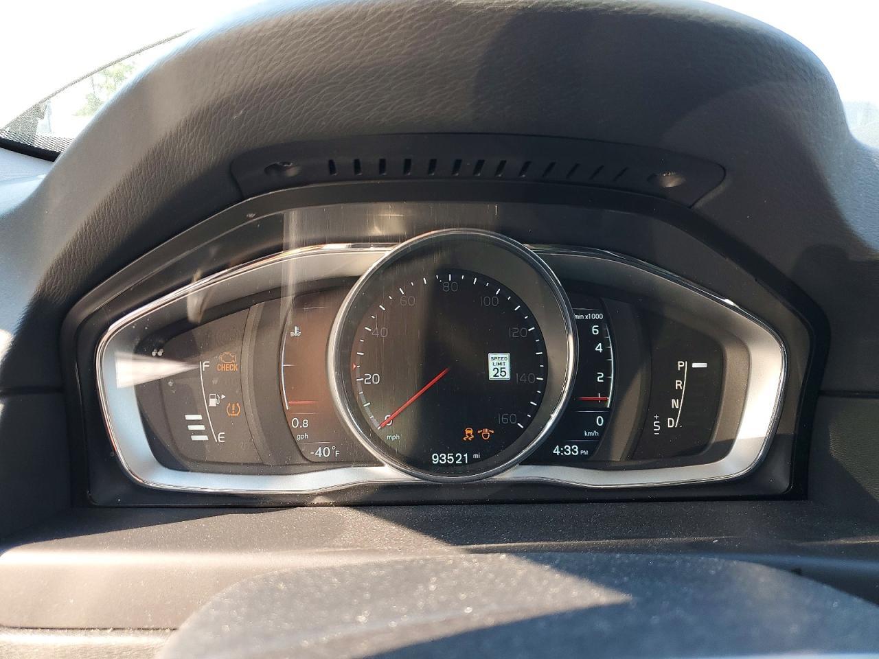 2016 Volvo Xc70 T5 Platinum - zdjęcie 9