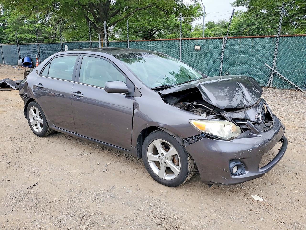 2013 Toyota Corolla Le - zdjęcie 4