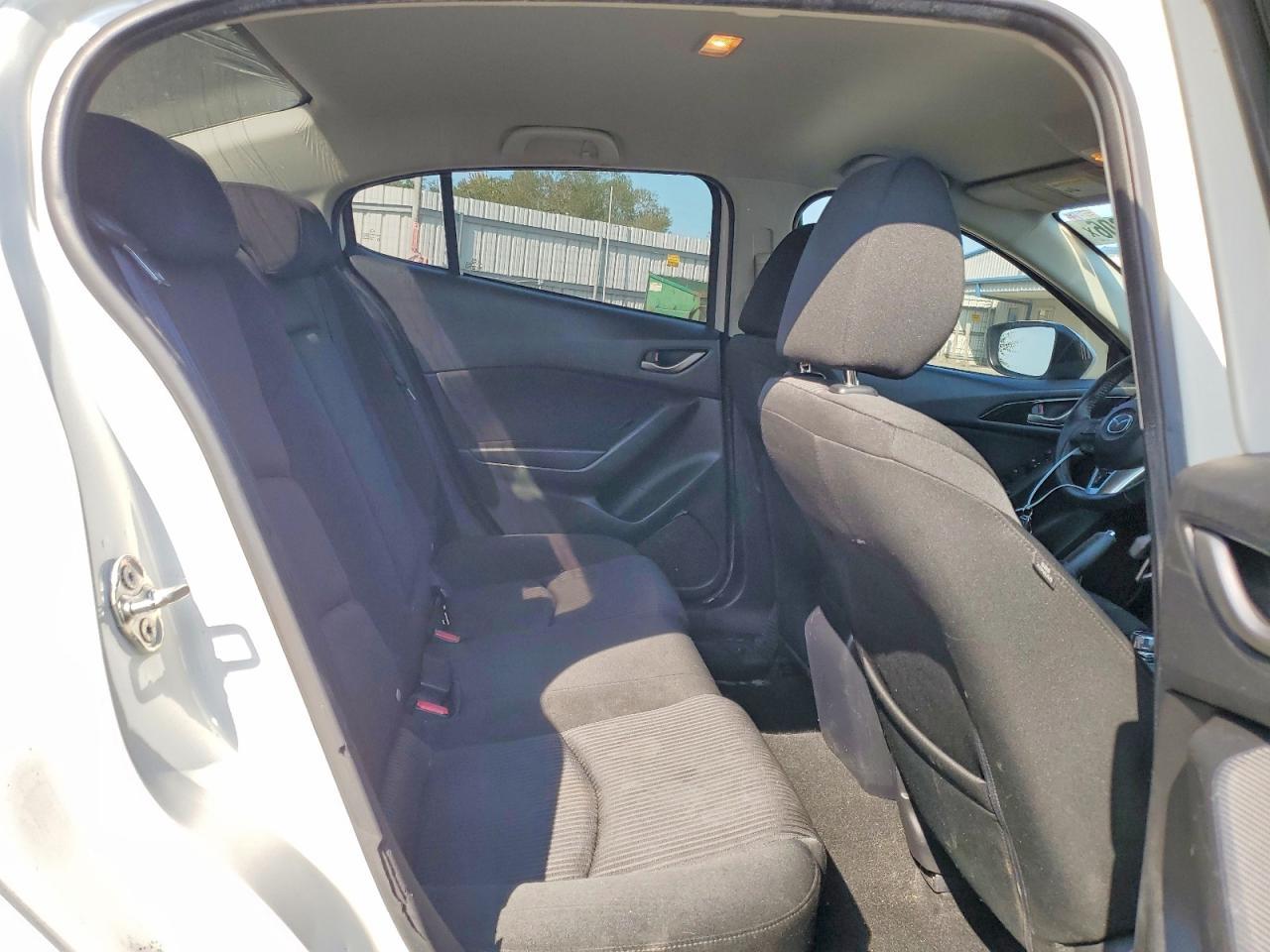 2015 Mazda 3 Touring - zdjęcie 10