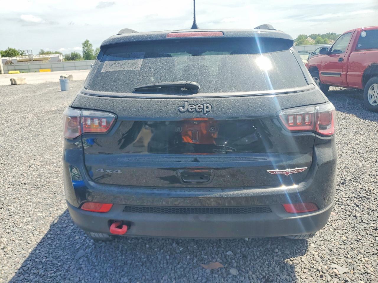 2018 Jeep Compass Trailhawk - zdjęcie 6