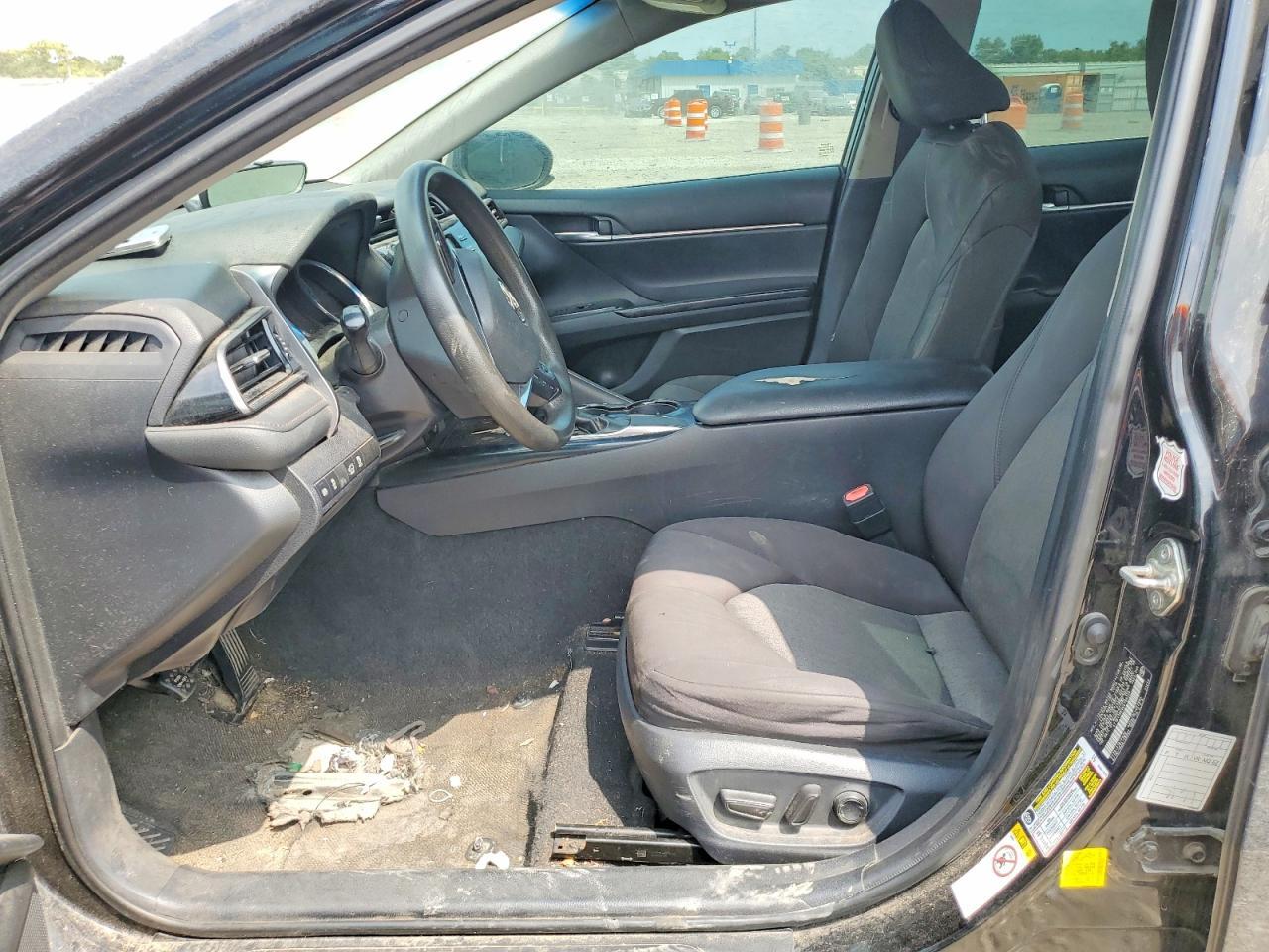 2019 Toyota Camry Le - zdjęcie 7