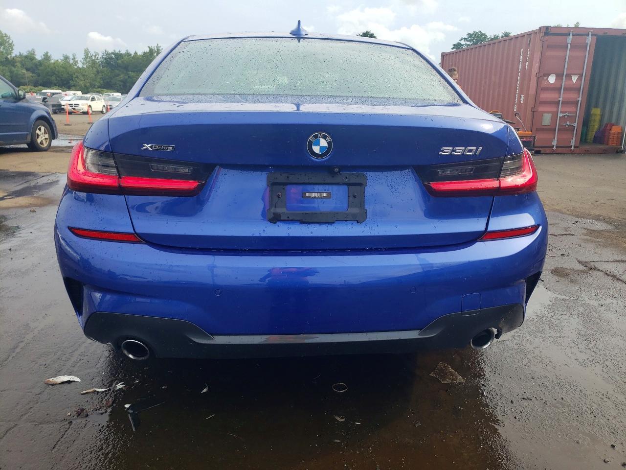 2021 BMW Seria 3 330i - zdjęcie 6