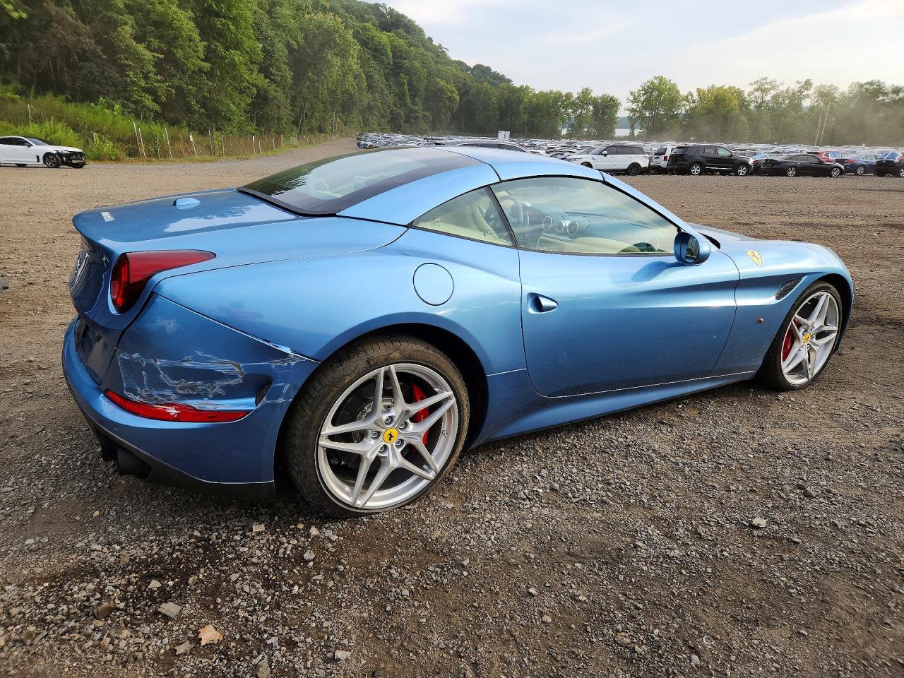 2017 Ferrari California T - zdjęcie 3