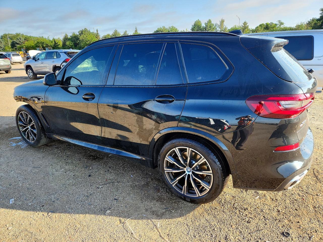 2023 BMW X5 xDrive45E - zdjęcie 2