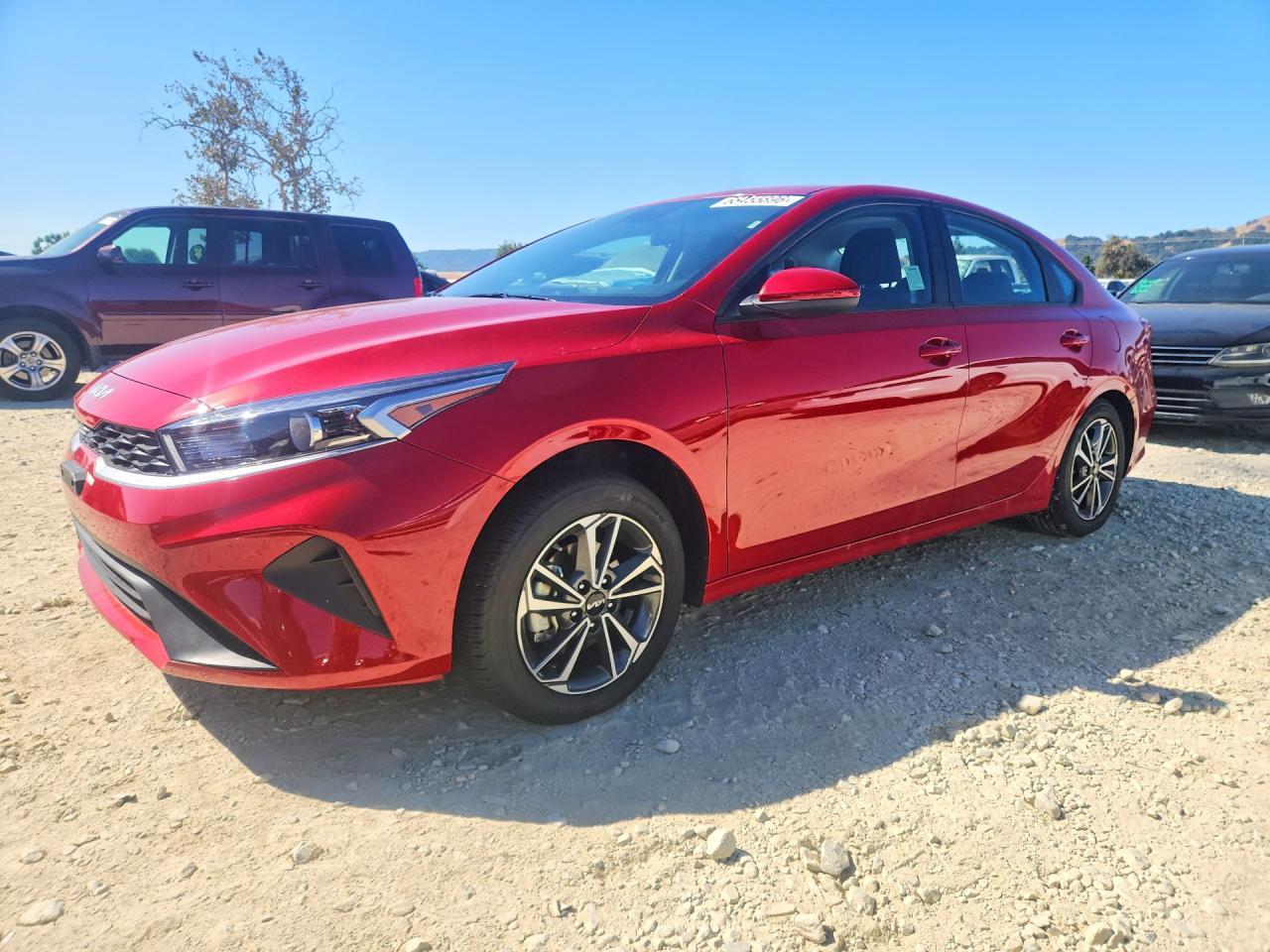 2023 Kia Forte Lxs - zdjęcie główne