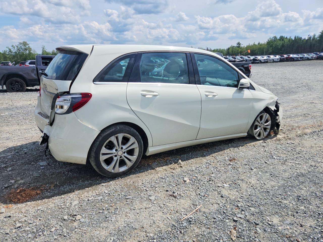 2017 Mercedes-Benz B 250 4Matic - zdjęcie 3