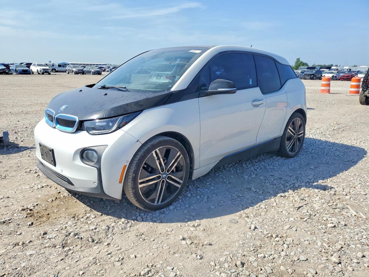 2016 BMW I3 Bev - zdjęcie główne