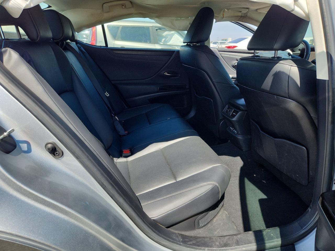 2023 Lexus Es 300H Base - zdjęcie 10
