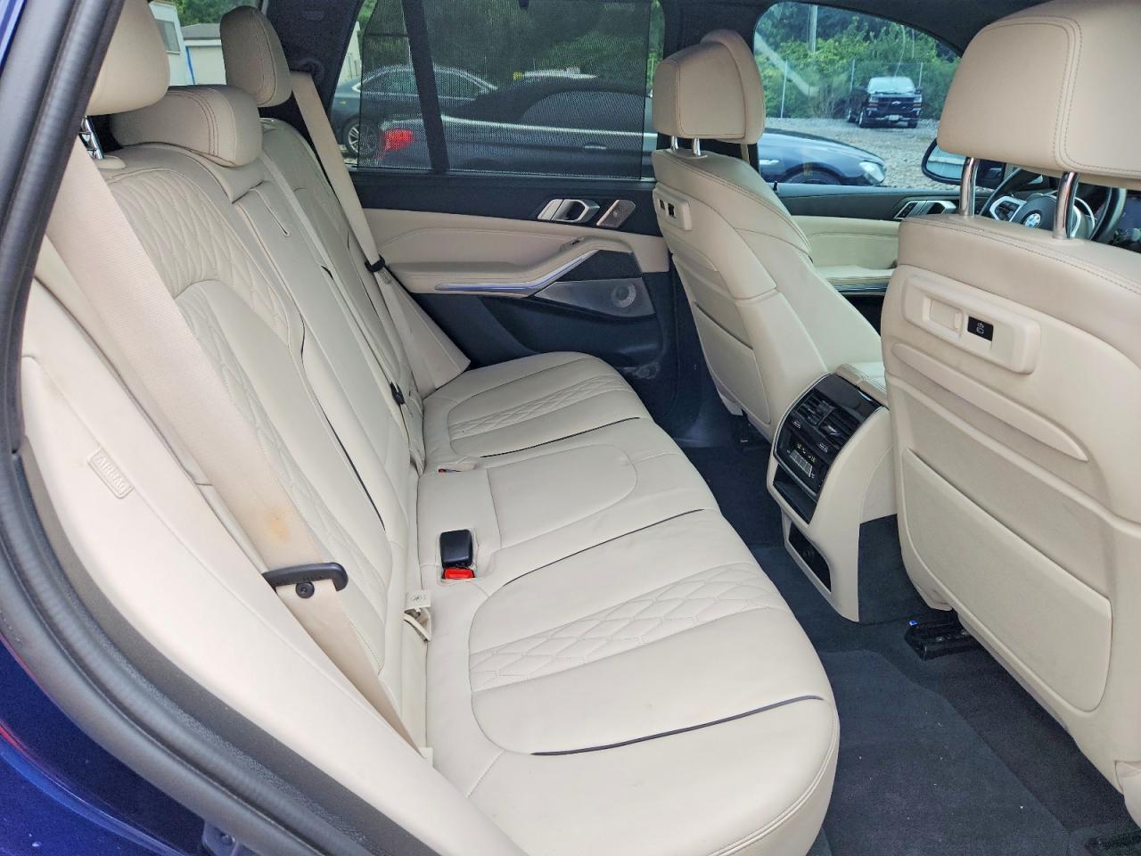 2021 BMW X5 M - zdjęcie 11