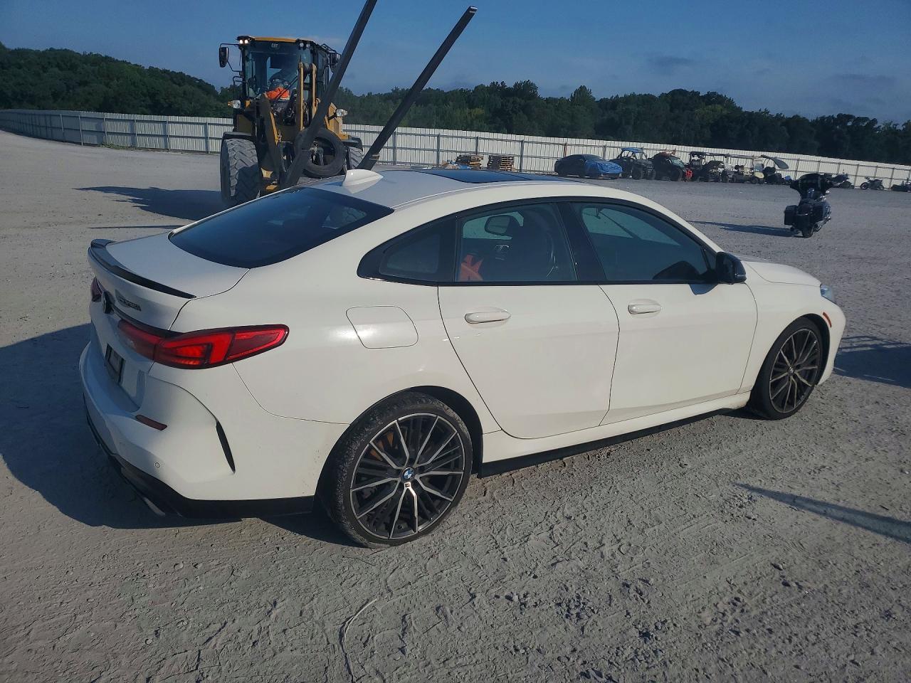 2020 BMW Seria 2 M235i - zdjęcie 3