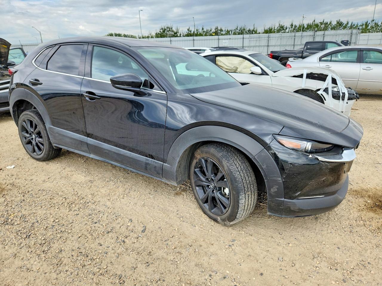 2025 Mazda Cx-30 Premium - zdjęcie 4