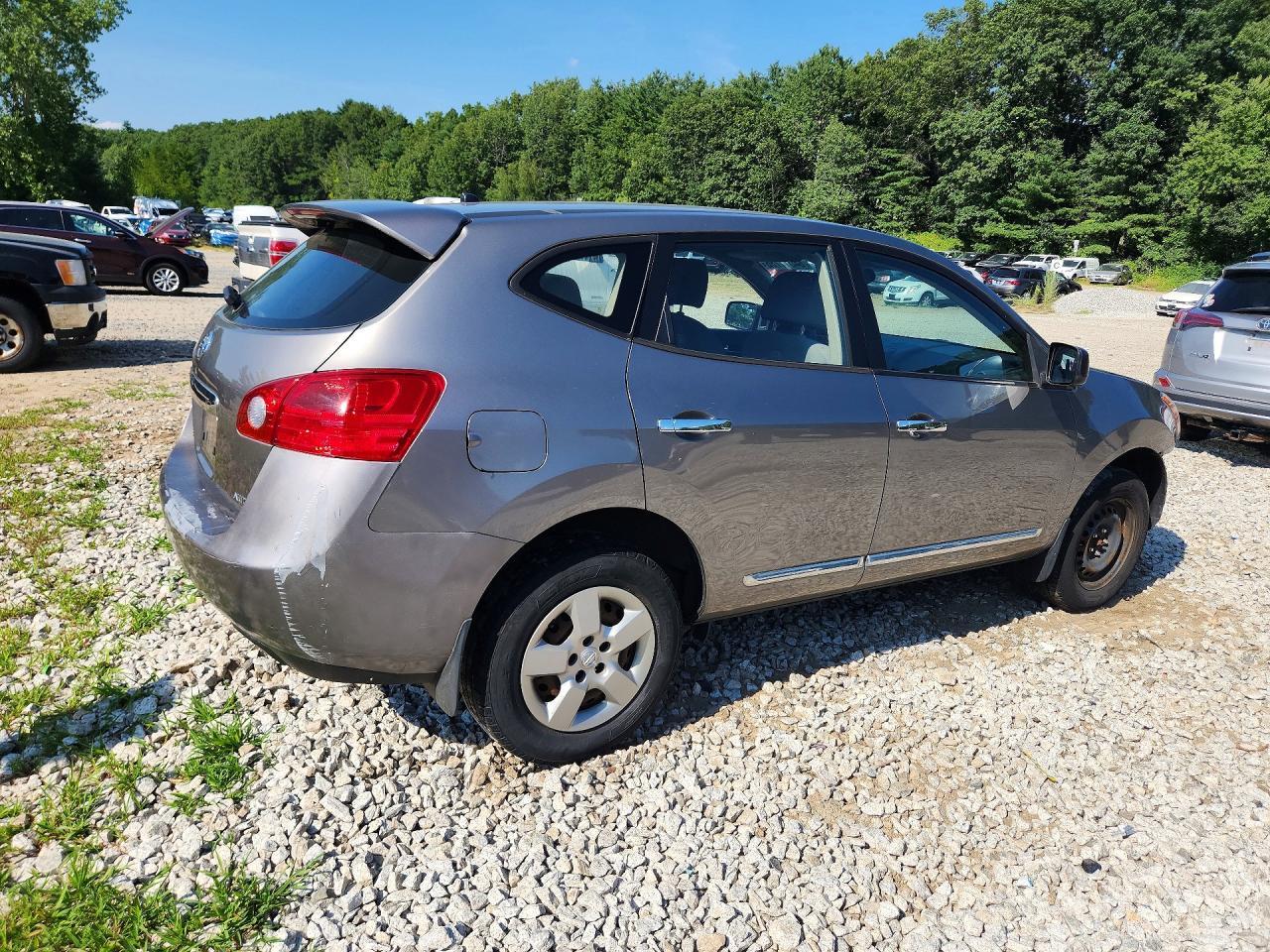 2013 Nissan Rogue S - zdjęcie 3