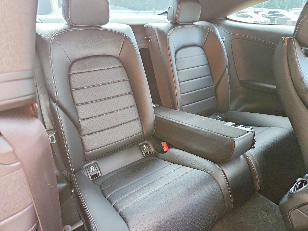 2017 Mercedes-Benz C 300 4Matic - zdjęcie 10