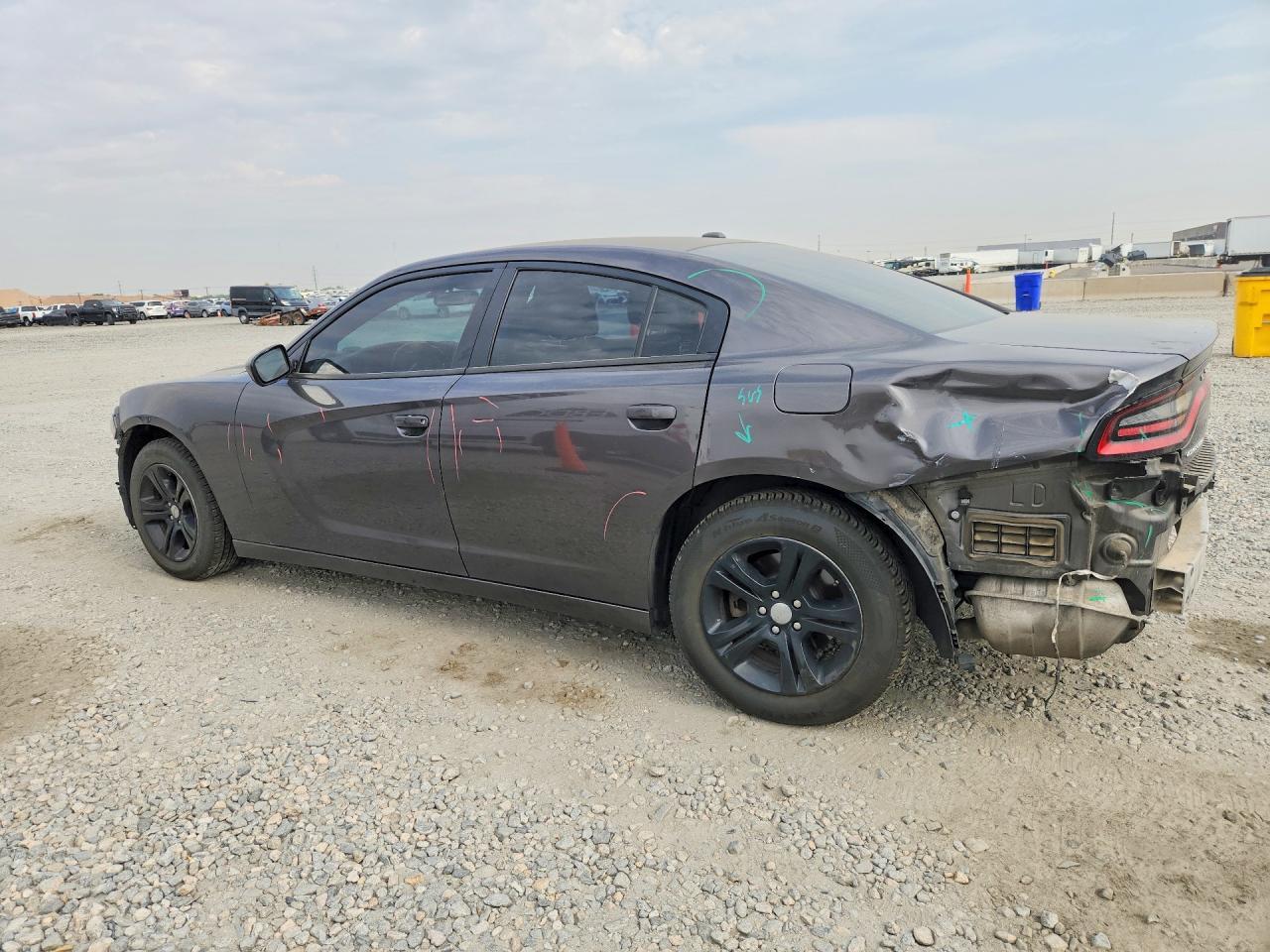 2021 Dodge Charger Sxt - zdjęcie 2