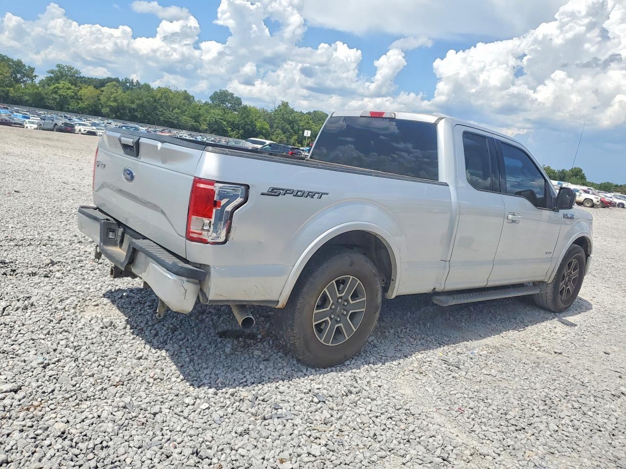 2016 Ford F150 Super Cab - zdjęcie 3