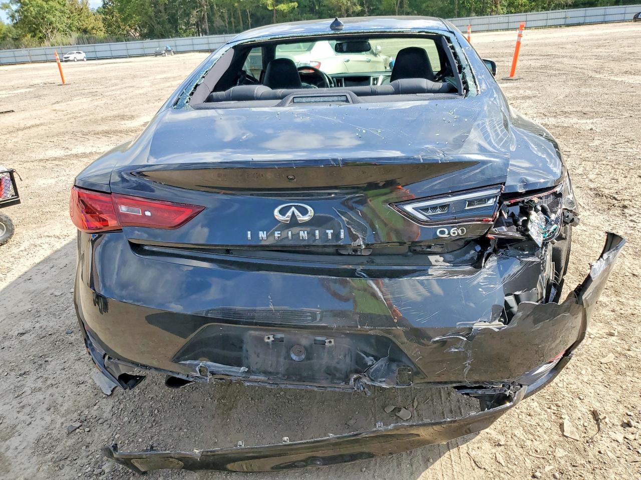 2018 Infiniti Q60 3.0T Luxe - zdjęcie 6
