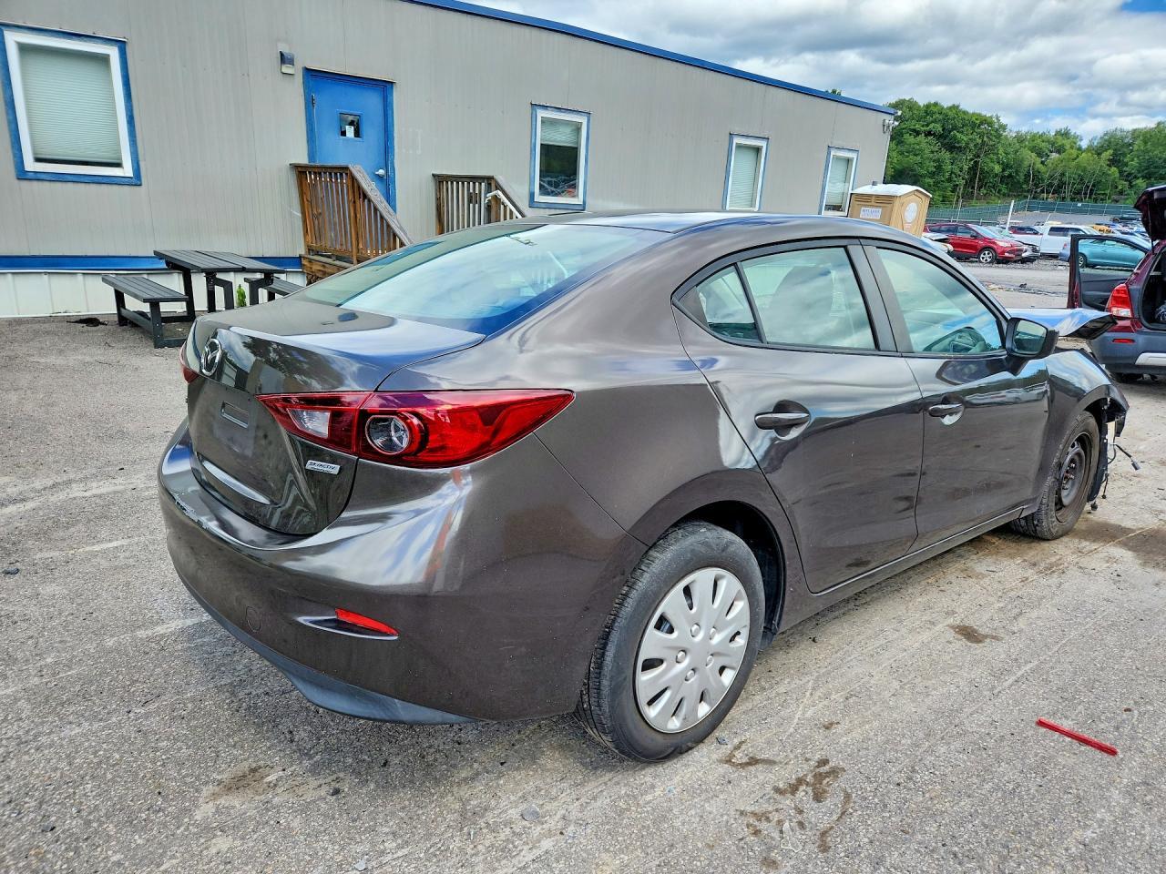 2017 Mazda 3 Sport - zdjęcie 3