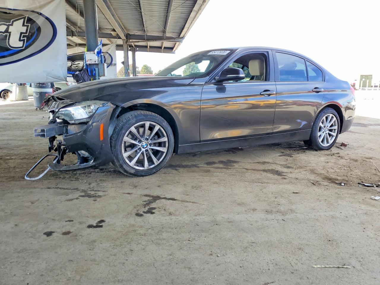 2016 BMW 320 I - zdjęcie główne