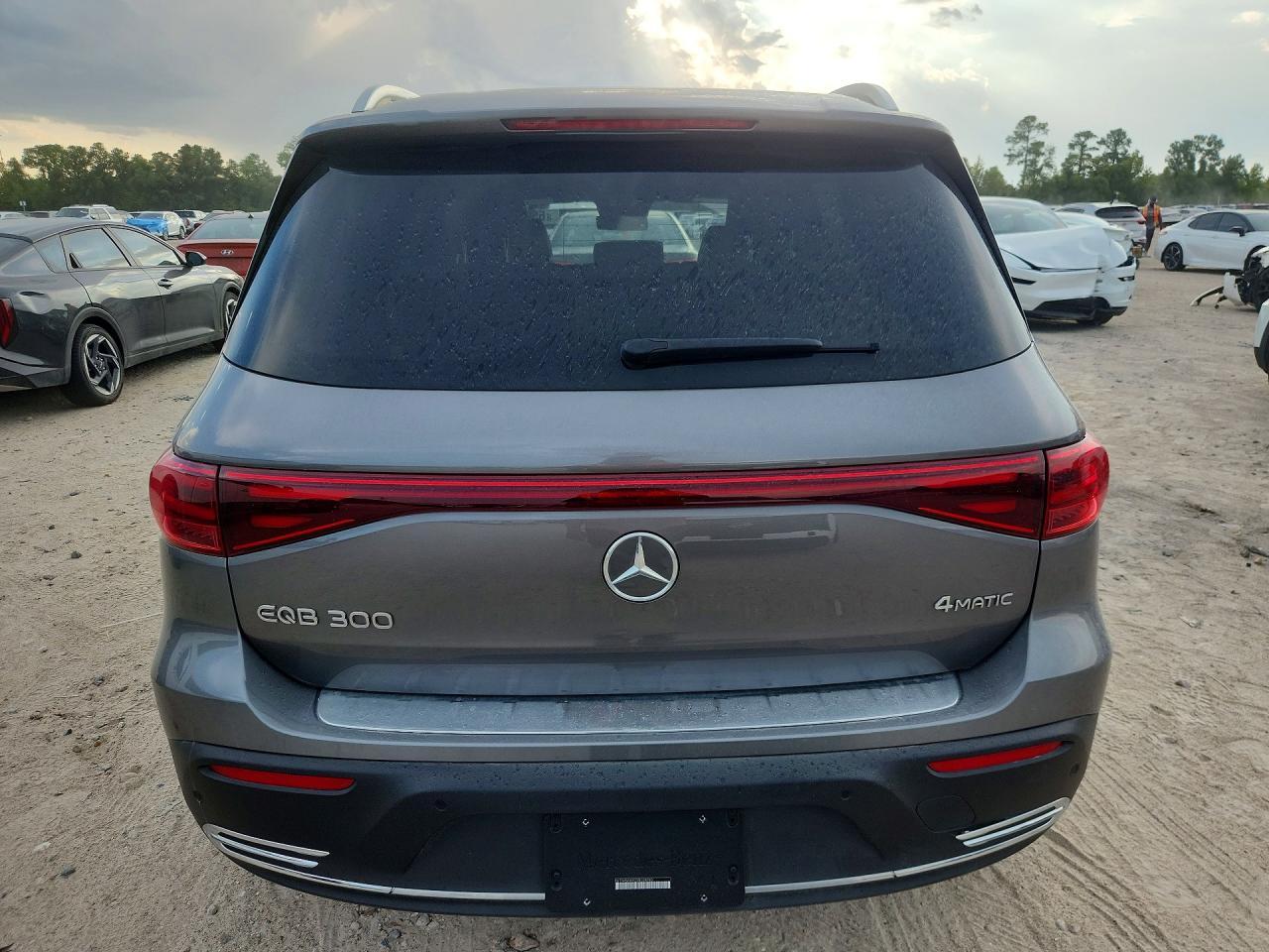 2025 Mercedes-Benz Eqb 300 4Matic - zdjęcie 6