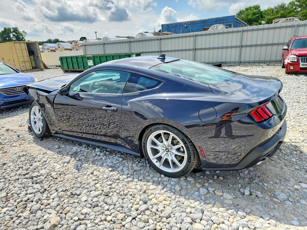 2024 Ford Mustang Gt - zdjęcie 2