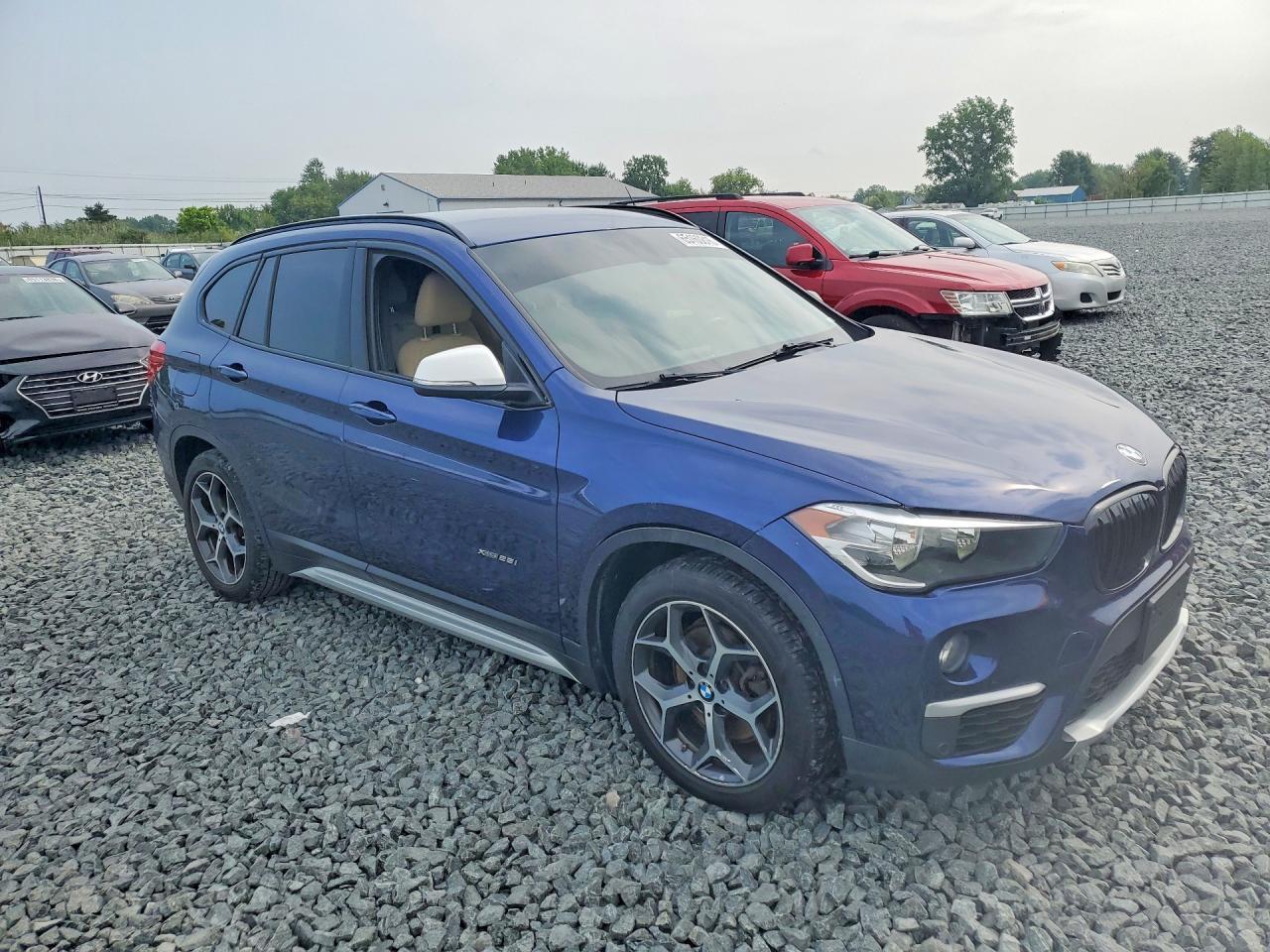 2017 BMW X1 xDrive28I - zdjęcie 4