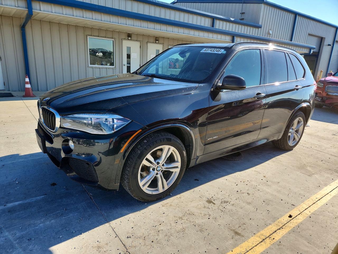 2016 BMW X5 xDrive35I - zdjęcie główne