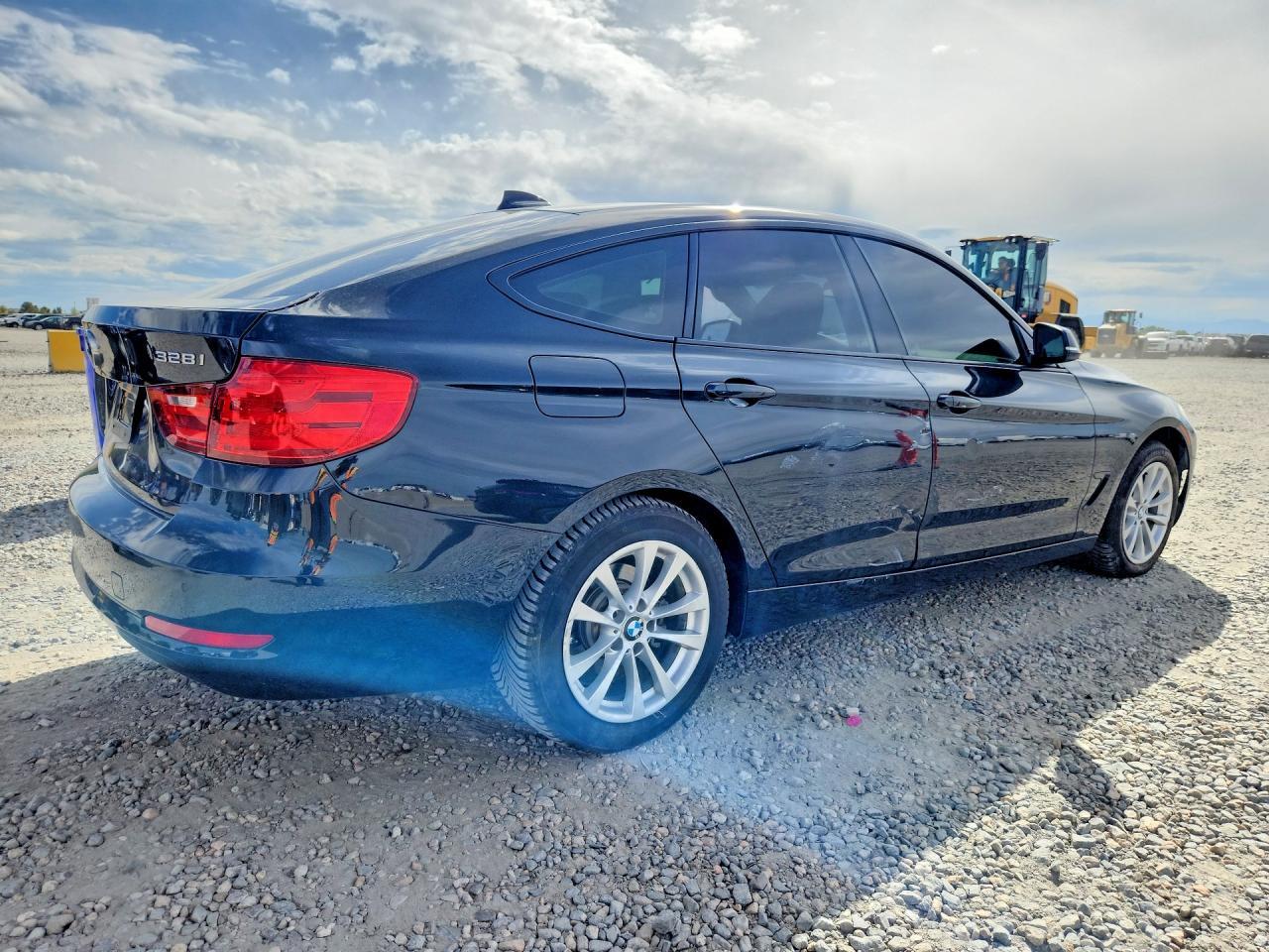 2015 BMW Seria 3 328i - zdjęcie 3