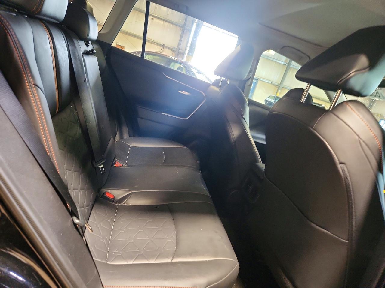 2019 Toyota Rav4 Adventure - zdjęcie 11