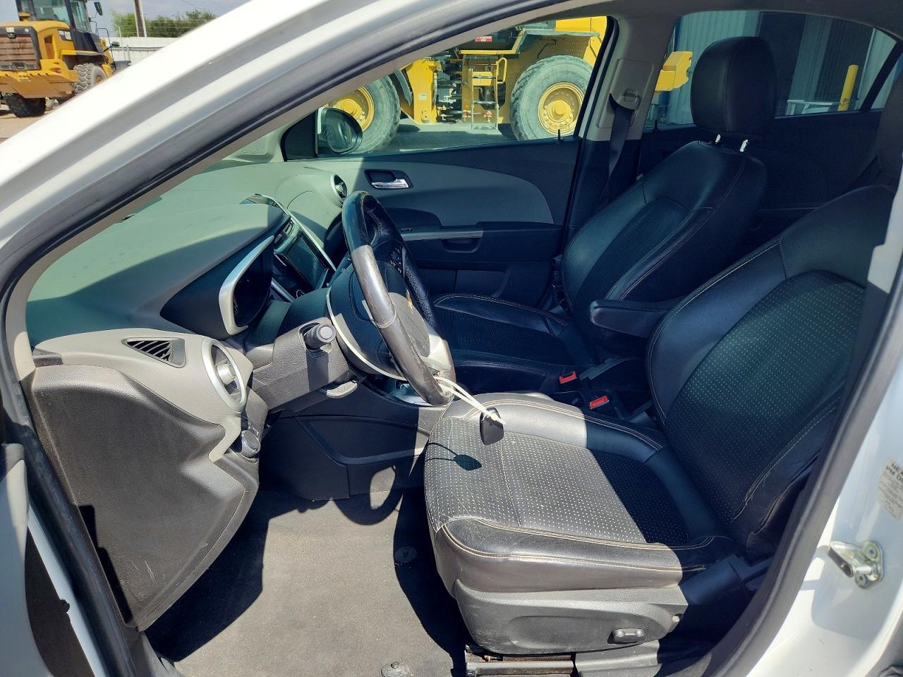 2017 Chevrolet Sonic Premier - zdjęcie 7