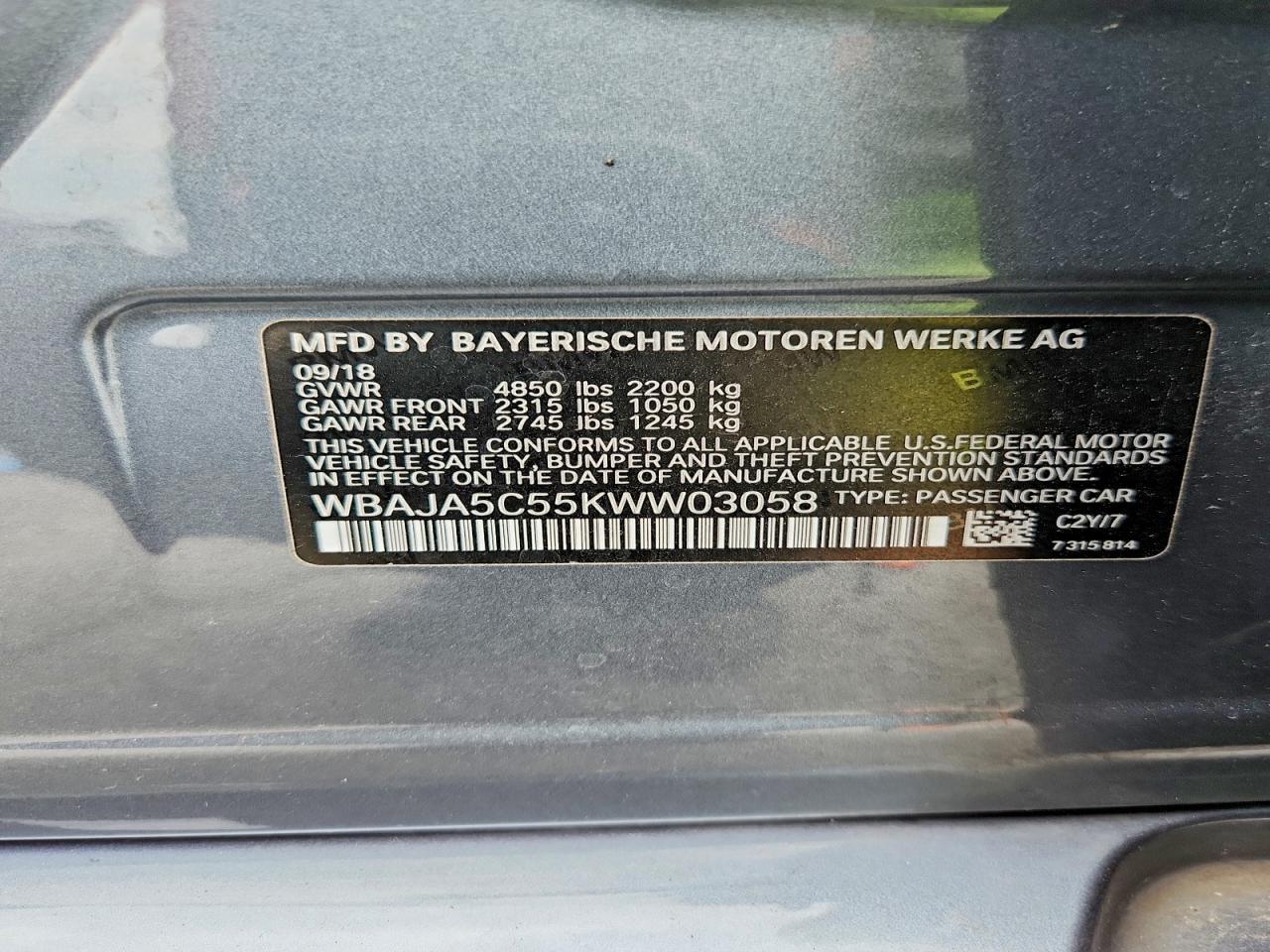 2019 BMW 530 I - zdjęcie 12