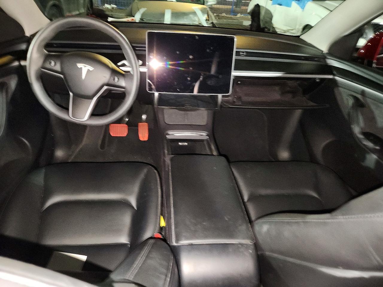 2024 Tesla Model Y - zdjęcie 8