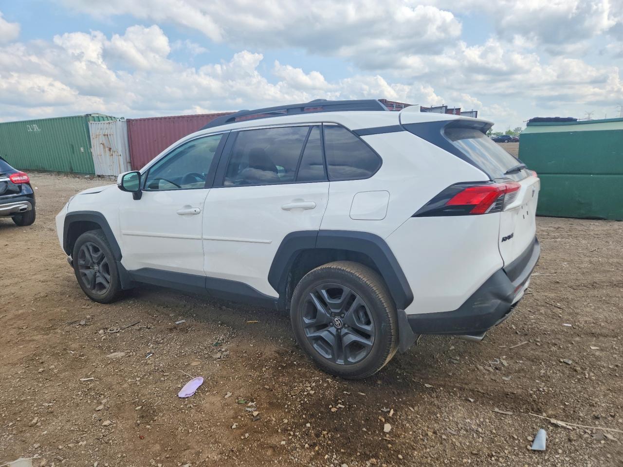 2024 Toyota Rav4 Adventure - zdjęcie 2
