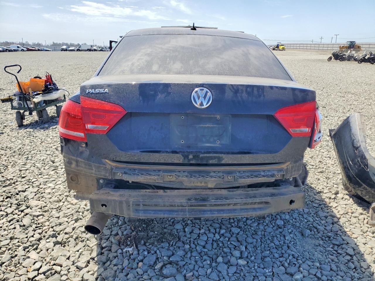 2014 Volkswagen Passat S - zdjęcie 6
