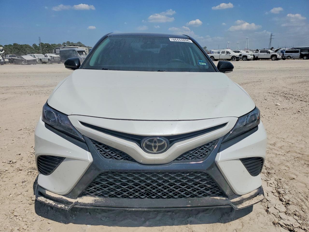 2021 Toyota Camry Trd - zdjęcie 5