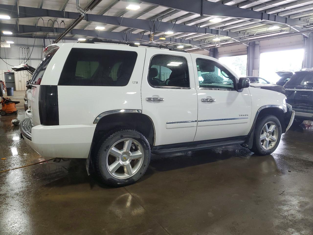 2013 Chevrolet Tahoe K1500 Ltz - zdjęcie 3