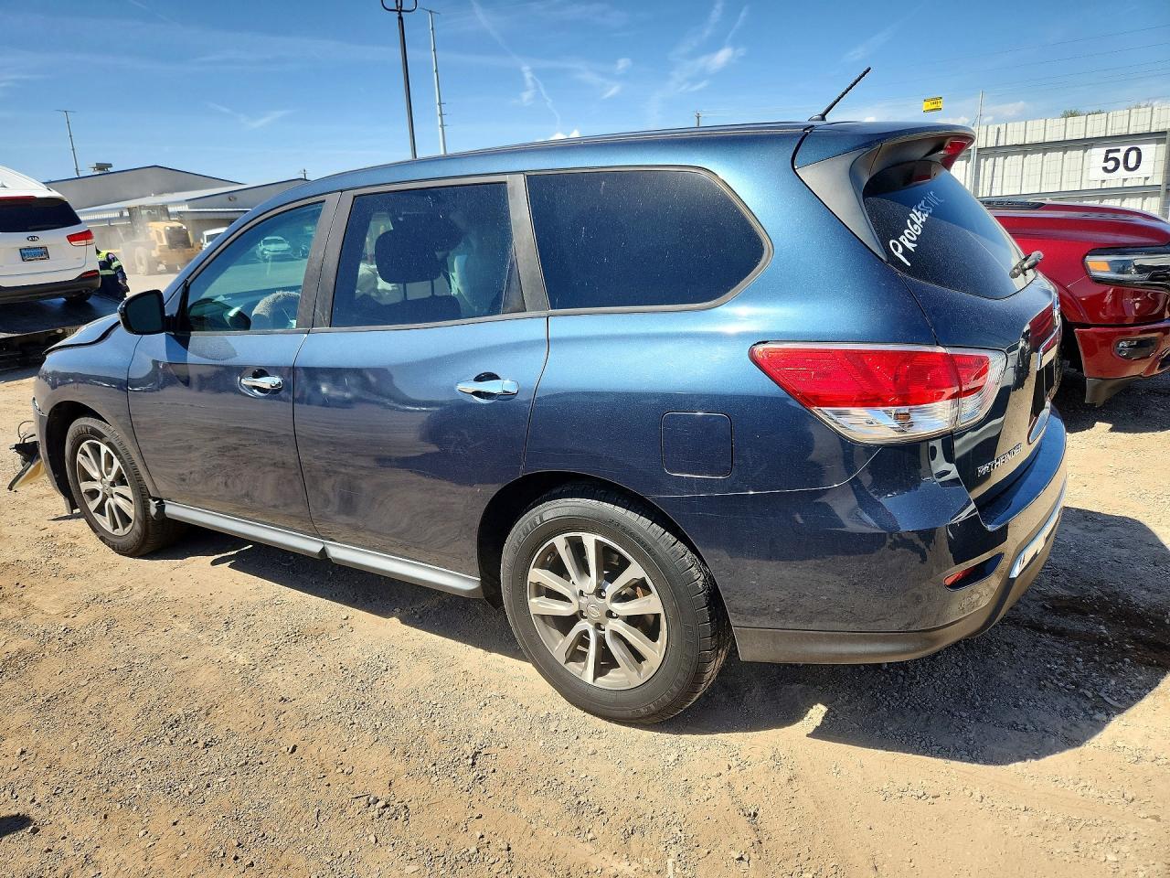 2014 Nissan Pathfinder S - zdjęcie 2