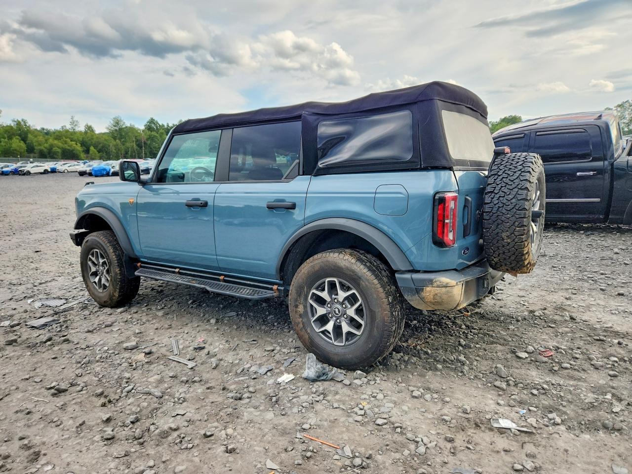 2023 Ford Bronco Base - zdjęcie 2