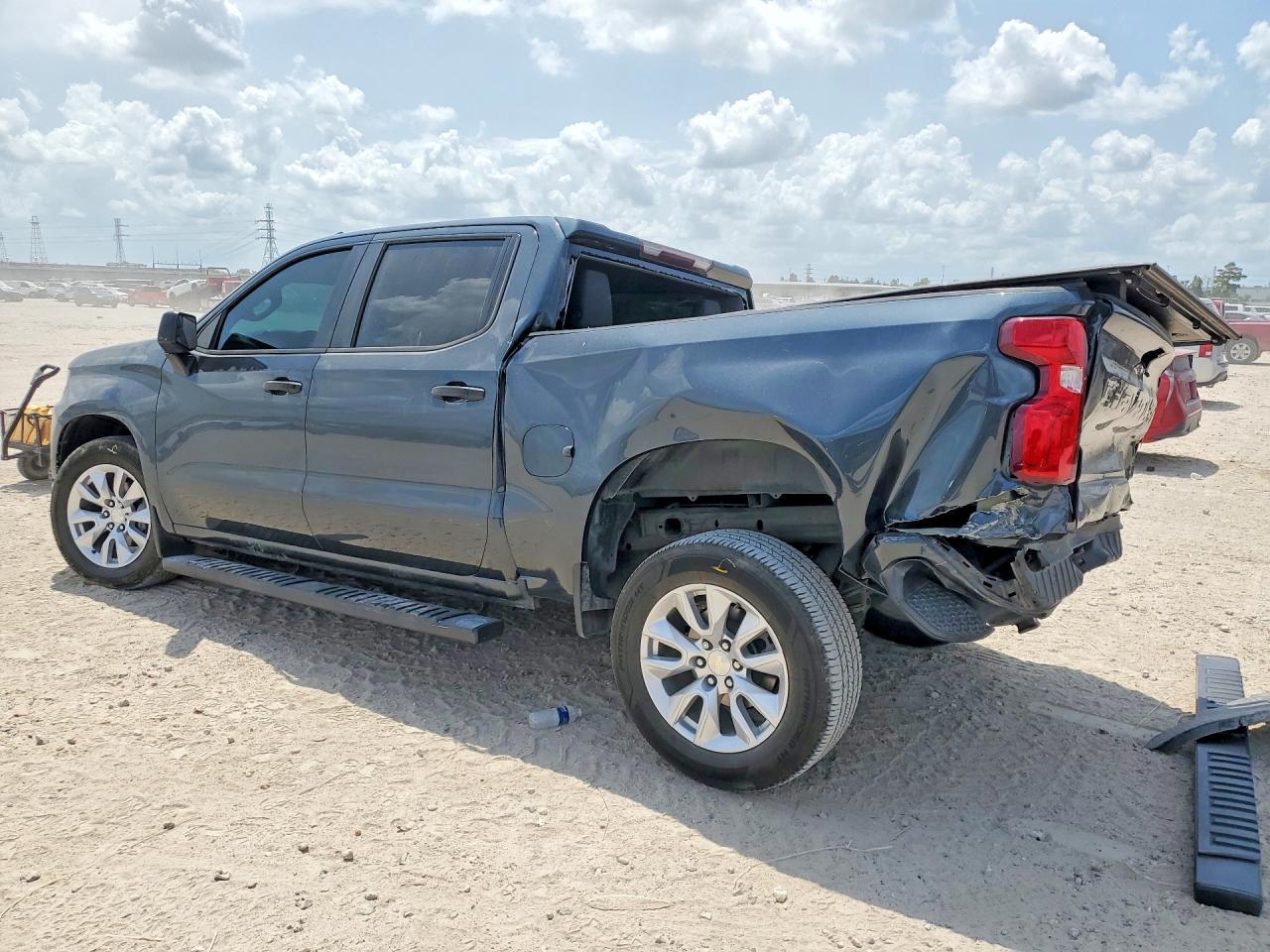 2019 Chevrolet Silverado C1500 Custom - zdjęcie 2