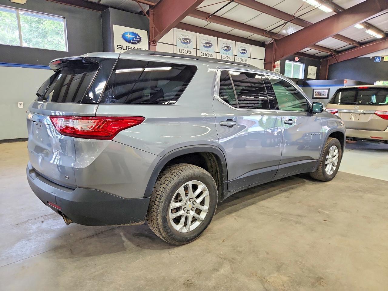 2020 Chevrolet Traverse Lt - zdjęcie 3