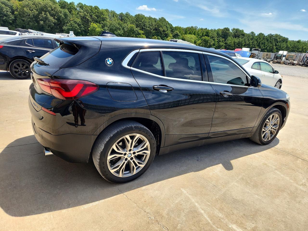 2022 BMW X2 xDrive28I - zdjęcie 3