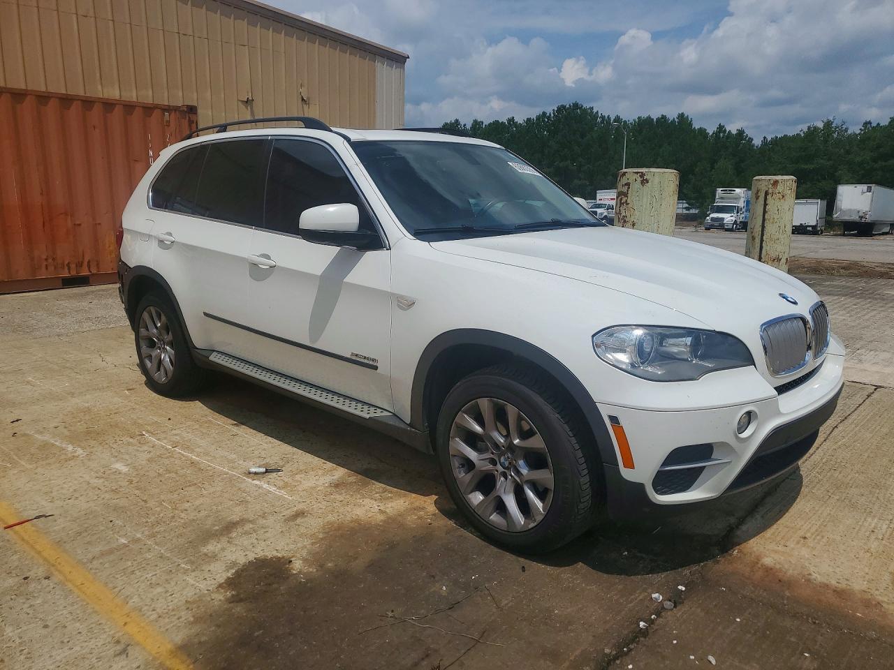 2013 BMW X5 xDrive35I - zdjęcie 4
