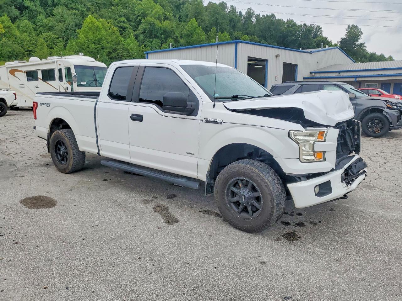 2015 Ford F150 Super Cab - zdjęcie 4