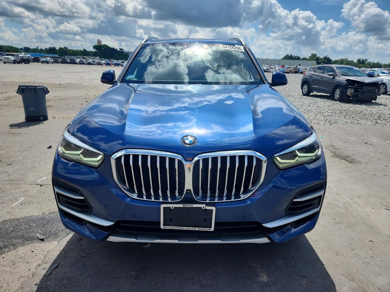 2022 BMW X5 xDrive40I - zdjęcie 5
