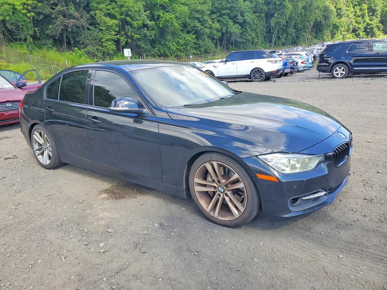 2013 BMW 335 Xi - zdjęcie 4