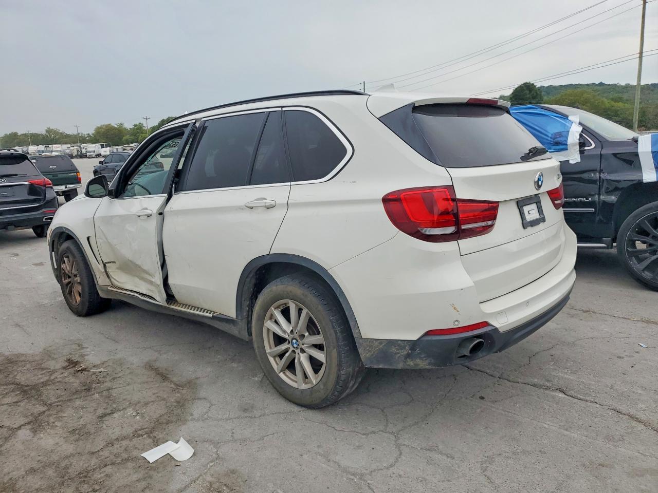 2015 BMW X5 xDrive35I - zdjęcie 2