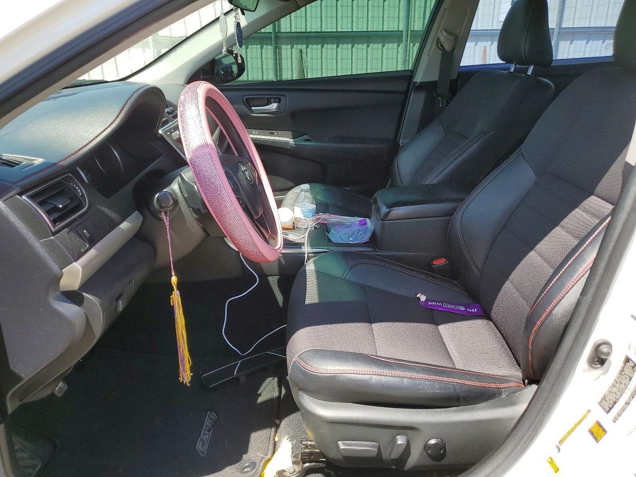 2017 Toyota Camry Le - zdjęcie 7