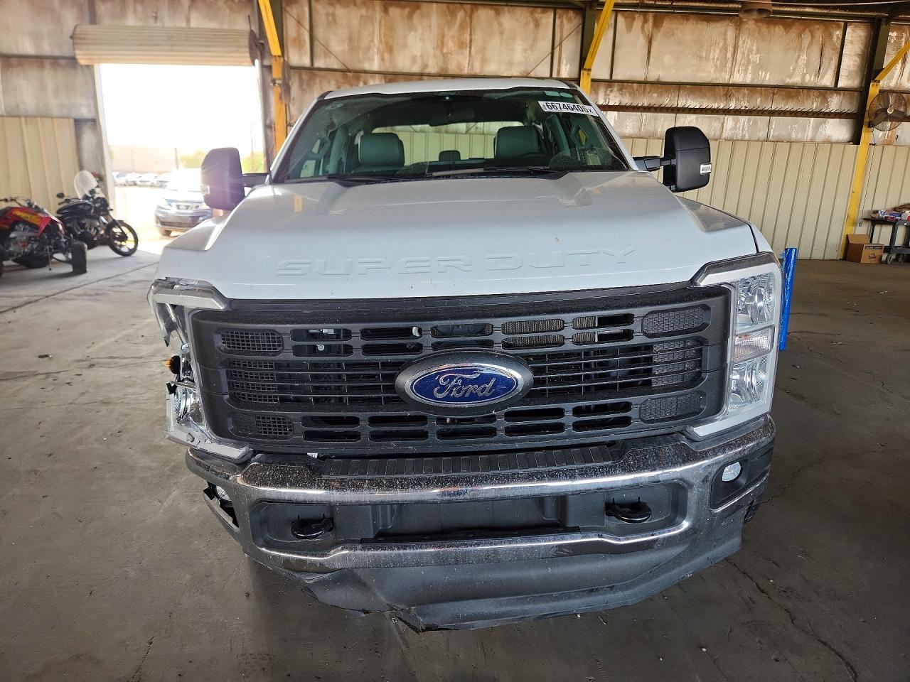 2026 Ford F250 - zdjęcie 5