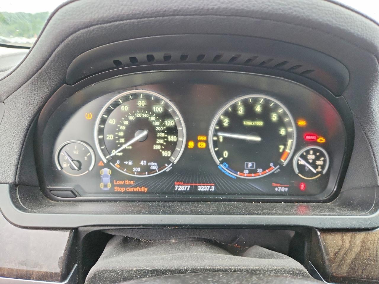 2013 BMW Seria 7 740Li - zdjęcie 9